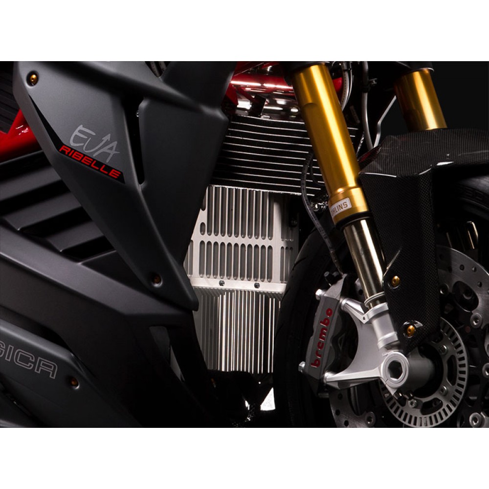 page-eva-dett2-1000x1000w